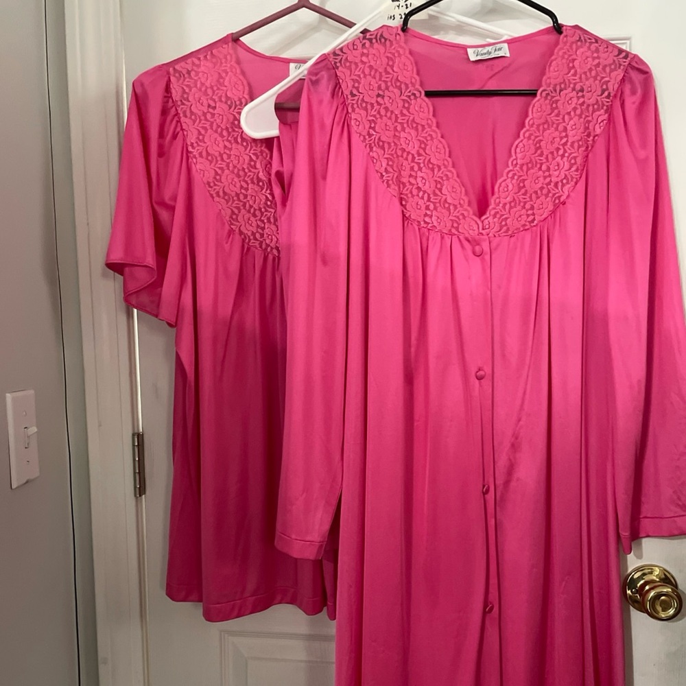 Pink Lace Trim Nightgown Set